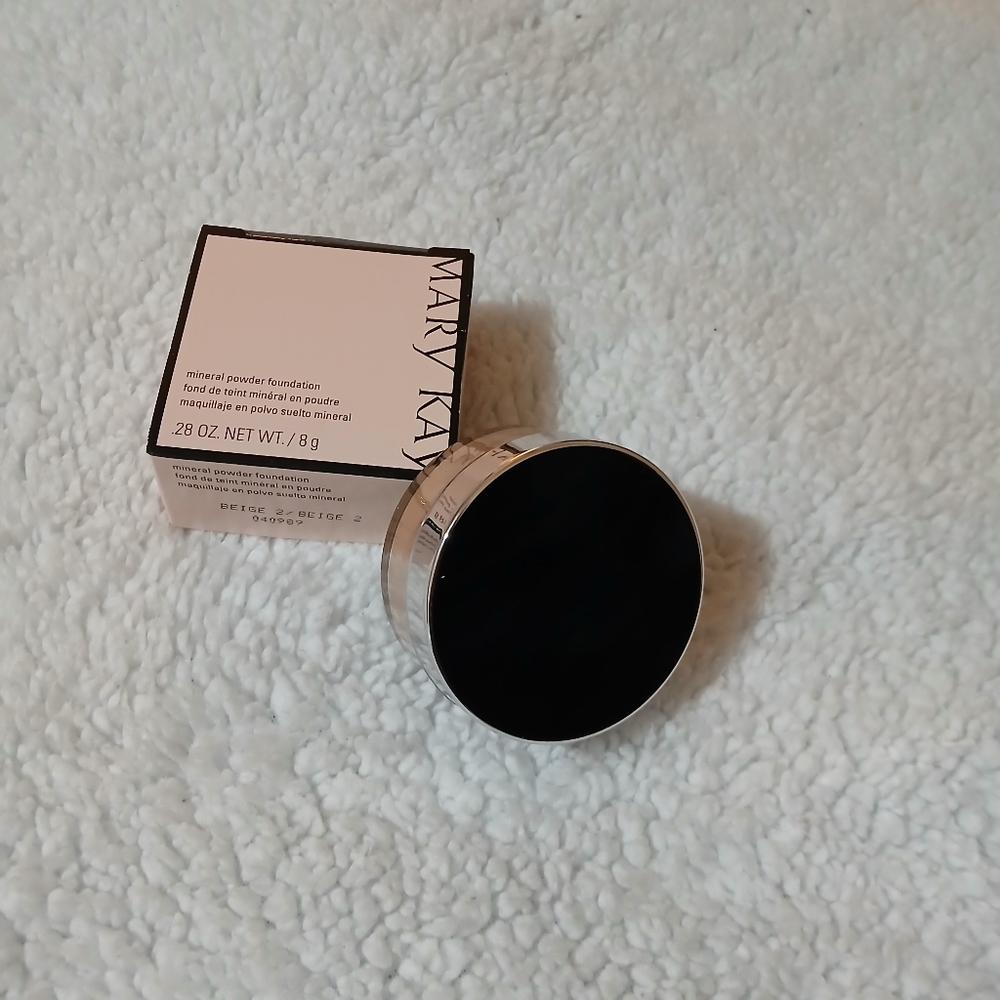 Mary Kay Mineral Powder Foundation Beige 2